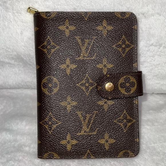 Louis Vuitton Wallet - Picture 1 of 8